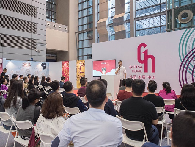 专业买家强势来袭，深圳礼品展开启采购之旅
