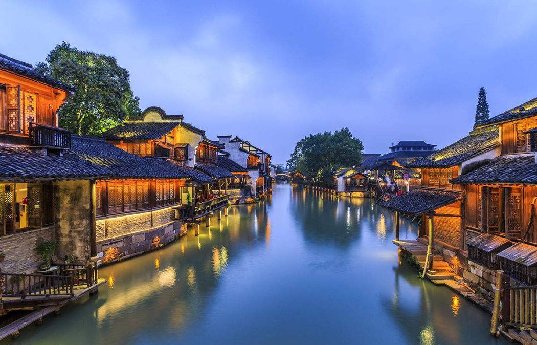 文旅特色小镇有待纠正