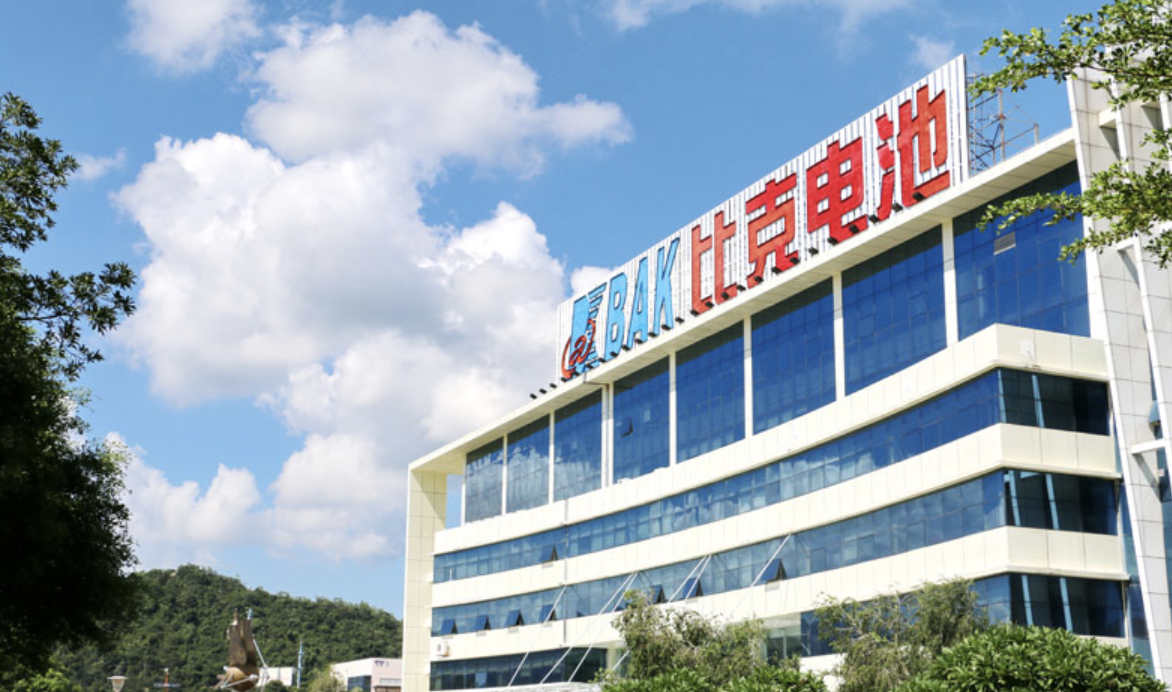 新能源车补贴退坡影响大 动力电池扩张“后遗症”隐现