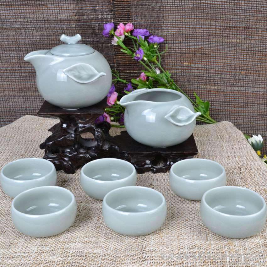 陶瓷行业过剩的不止是生产线，还有媒体、展会、协会……