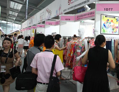 中国轻纺城全球巡回展·越南站在胡志明市举办