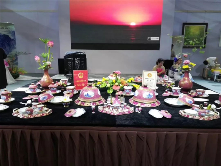 北京精品陶瓷展览会:向新中国成立70周年献礼!